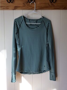 Mountain Hardwear Women's Butterlicious Stripe Crew shirt - Size small